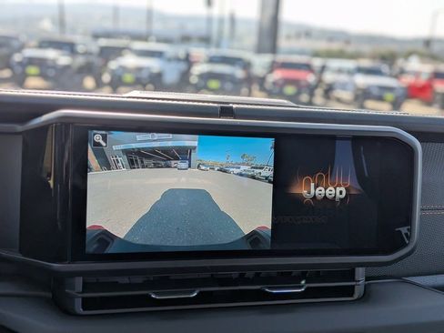 New 2026 Jeep Gladiator Mojave w/ Steel Bumper Group image 15