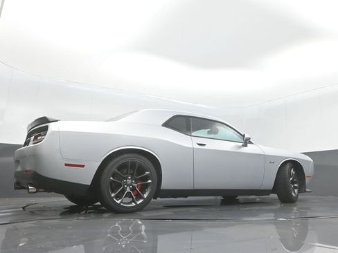 Used 2023 Dodge Challenger R/T w/ Performance Handling Group image 14