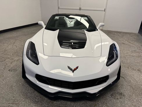 Used 2018 Chevrolet Corvette Z06 w/ Z07 Performance Package image 4