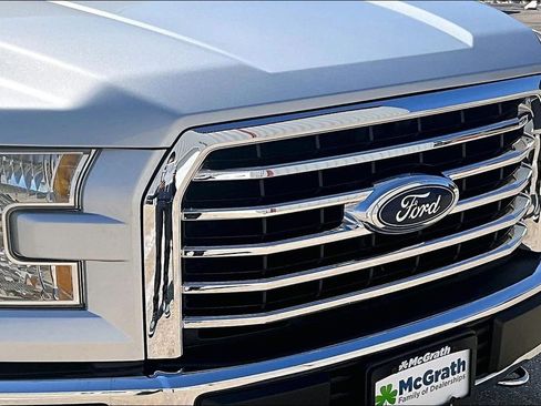 Used 2017 Ford F150 XLT w/ Equipment Group 302A Luxury AWD/4WD image 27