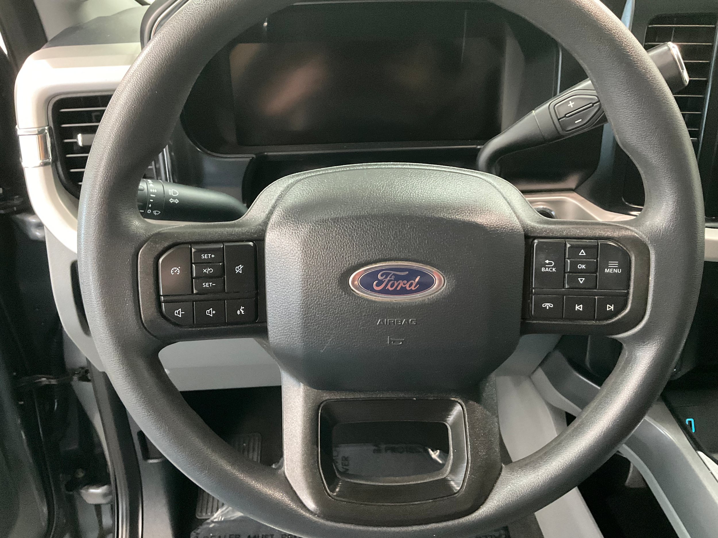 Used 2024 Ford F250 XLT w/ XLT Premium Package AWD/4WD image 14