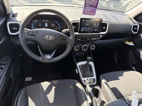 New 2026 Hyundai Venue SEL FWD image 8