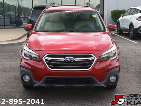 Used 2018 Subaru Outback 2.5i Limited AWD/4WD image 2