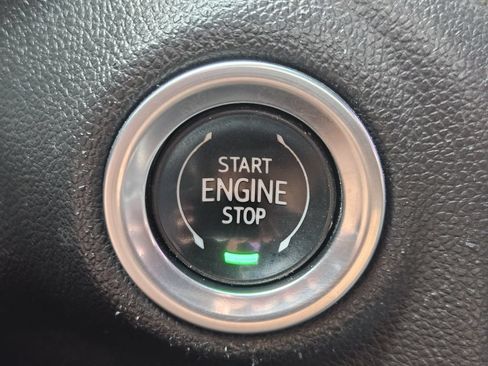 Used 2021 GMC Sierra 1500 AT4 w/ AT4 Preferred Package AWD/4WD image 21