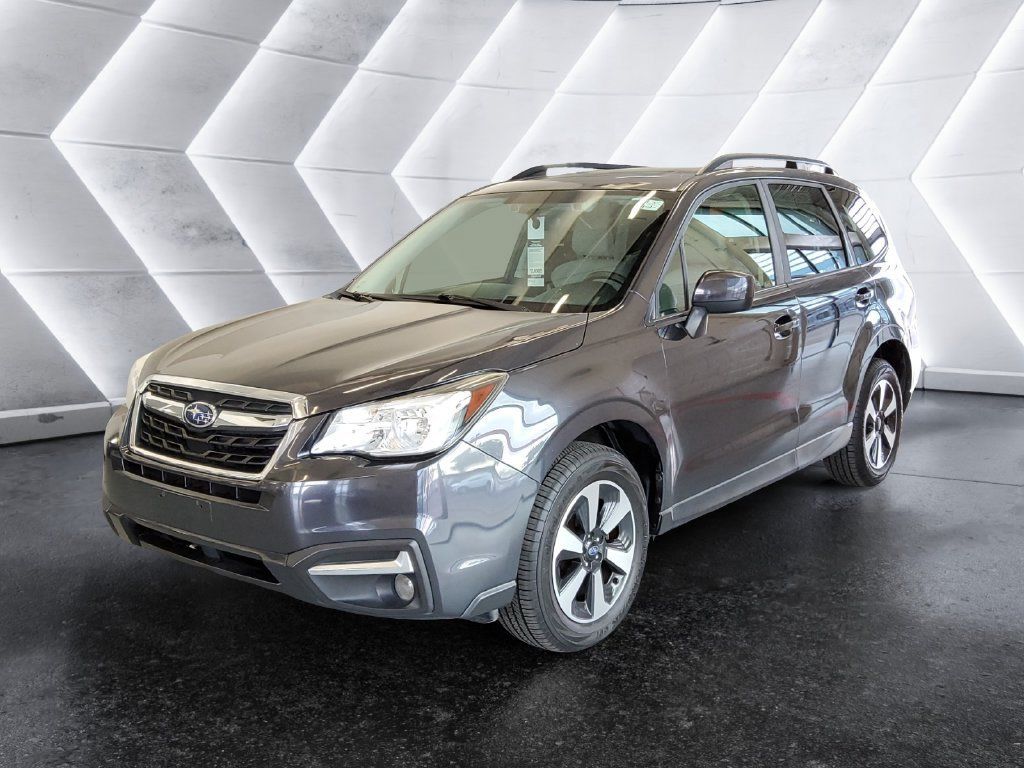 Used 2018 Subaru Forester 2.5i Premium AWD/4WD image 3