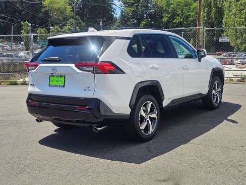 Certified 2025 Toyota RAV4 SE w/ Weather & Moonroof Package AWD/4WD image 7