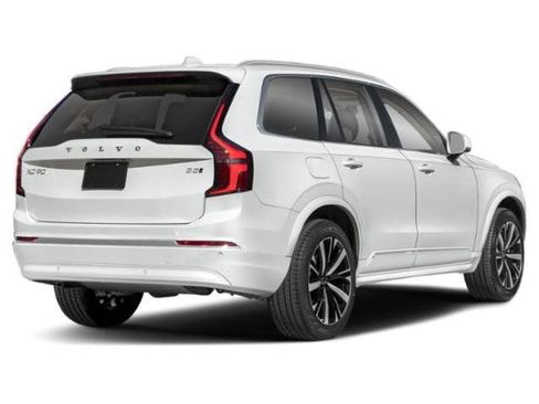 Used 2025 Volvo XC90 B6 Plus AWD/4WD image 3