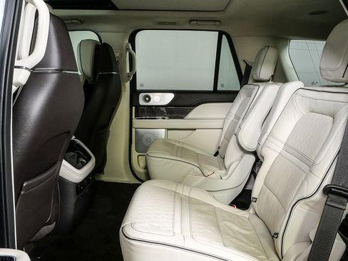 Used 2023 Lincoln Navigator Black Label image 18