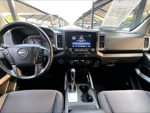 Certified 2023 Nissan Frontier SV w/ Technology Package AWD/4WD image 15