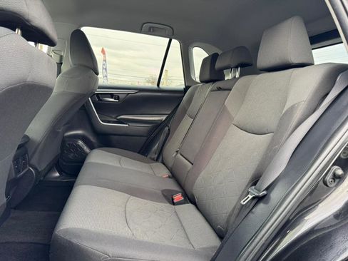 Used 2022 Toyota RAV4 XLE image 20