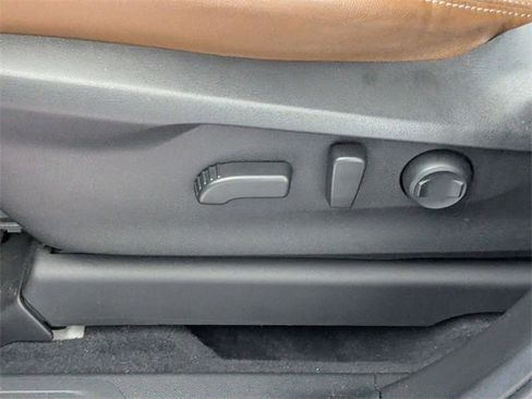 Used 2019 Subaru Ascent Touring w/ Popular Package #3 image 15