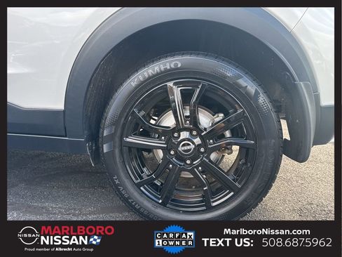 Used 2023 Nissan Kicks SR image 12