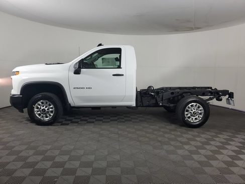New 2026 Chevrolet Silverado 2500 W/T w/ WT Convenience Package RWD image 7