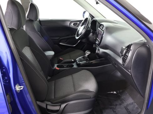Used 2022 Kia Soul GT-Line FWD image 28