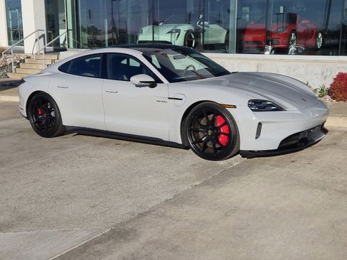 New 2025 Porsche Taycan GTS image 9