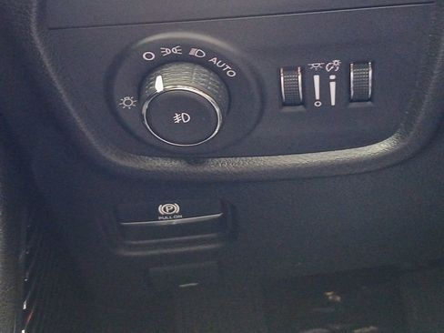Used 2023 Jeep Grand Cherokee Summit w/ Adv Protech Group IV RWD image 12