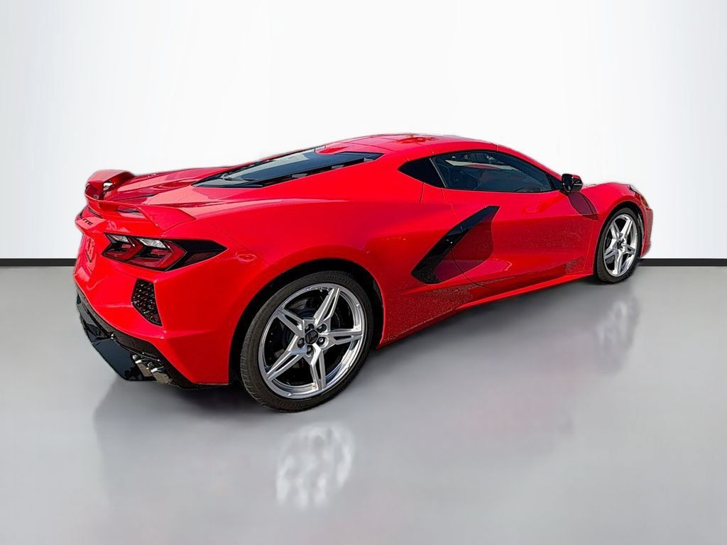 Used 2021 Chevrolet Corvette Stingray Preferred Cpe w/ Z51 Performance Package RWD image 5