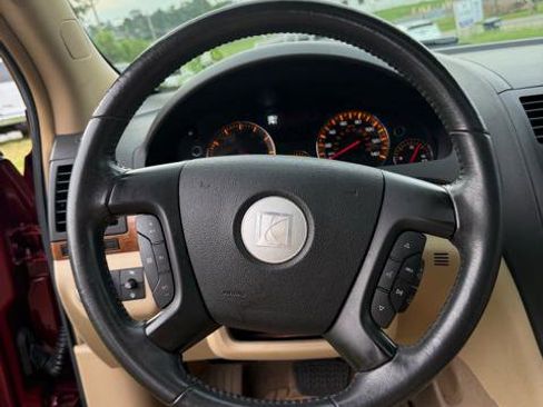 Used 2008 Saturn Outlook XR w/ Premium Trim Package image 18