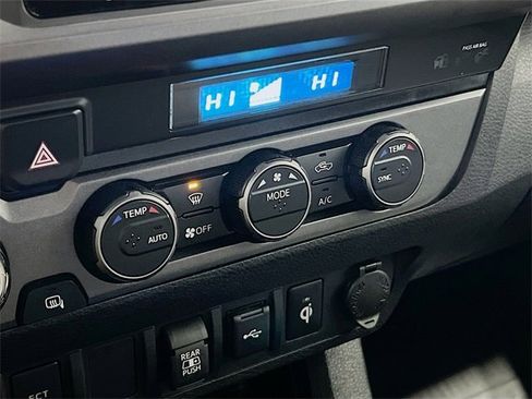 Used 2023 Toyota Tacoma TRD Sport image 12