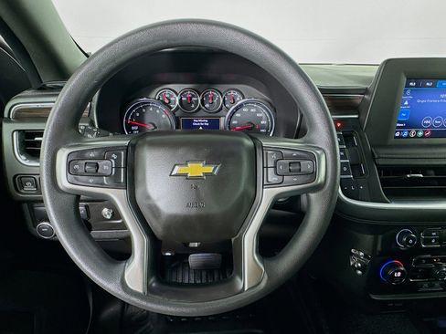 Used 2021 Chevrolet Suburban 2WD image 11