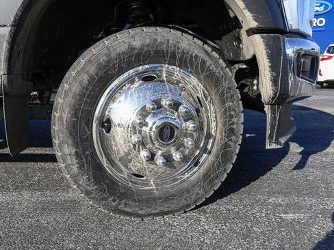 New 2025 Ford F550 4x4 Regular Cab Super Duty image 13