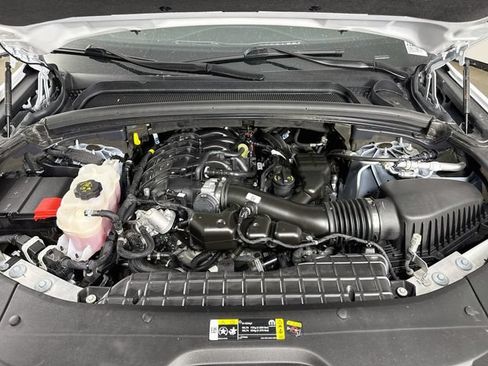 Used 2024 Jeep Grand Cherokee L Laredo AWD/4WD image 28