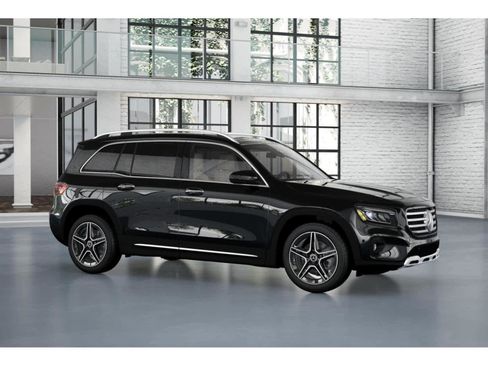 New 2026 Mercedes-Benz GLB 250 4MATIC image 12