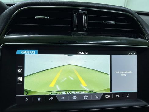 Used 2020 Jaguar F-PACE Premium AWD/4WD image 15