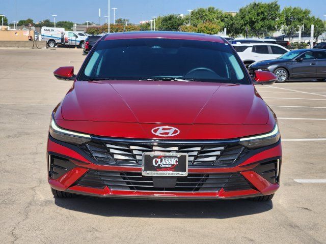 Used 2024 Hyundai Elantra Limited FWD image 11