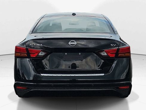 Used 2023 Nissan Altima 2.5 SV FWD image 7