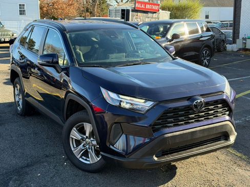 Used 2024 Toyota RAV4 XLE image 6