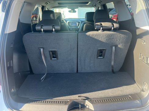 Used 2023 GMC Acadia SLT w/ Elevation Edition image 26