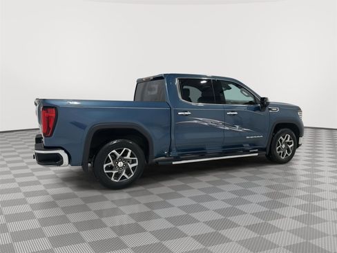 Used 2024 GMC Sierra 1500 SLT w/ SLT Premium Package image 6