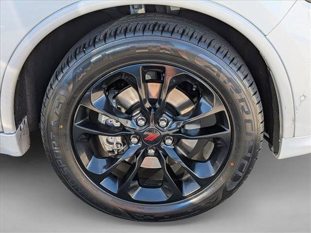 Used 2019 Dodge Durango R/T w/ Technology Group AWD/4WD image 25
