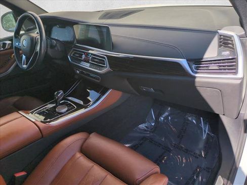 Used 2021 BMW X5 sDrive40i w/ Premium Package RWD image 24