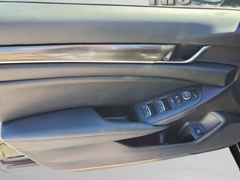 Used 2022 Honda Accord Sport image 17