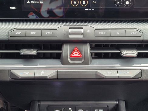 Used 2025 Kia K4 GT-Line Turbo image 18