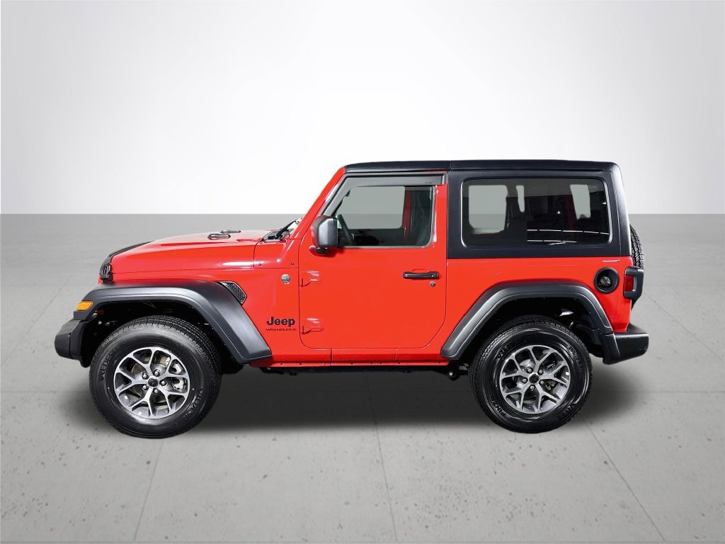 Used 2025 Jeep Wrangler Sport AWD/4WD image 9