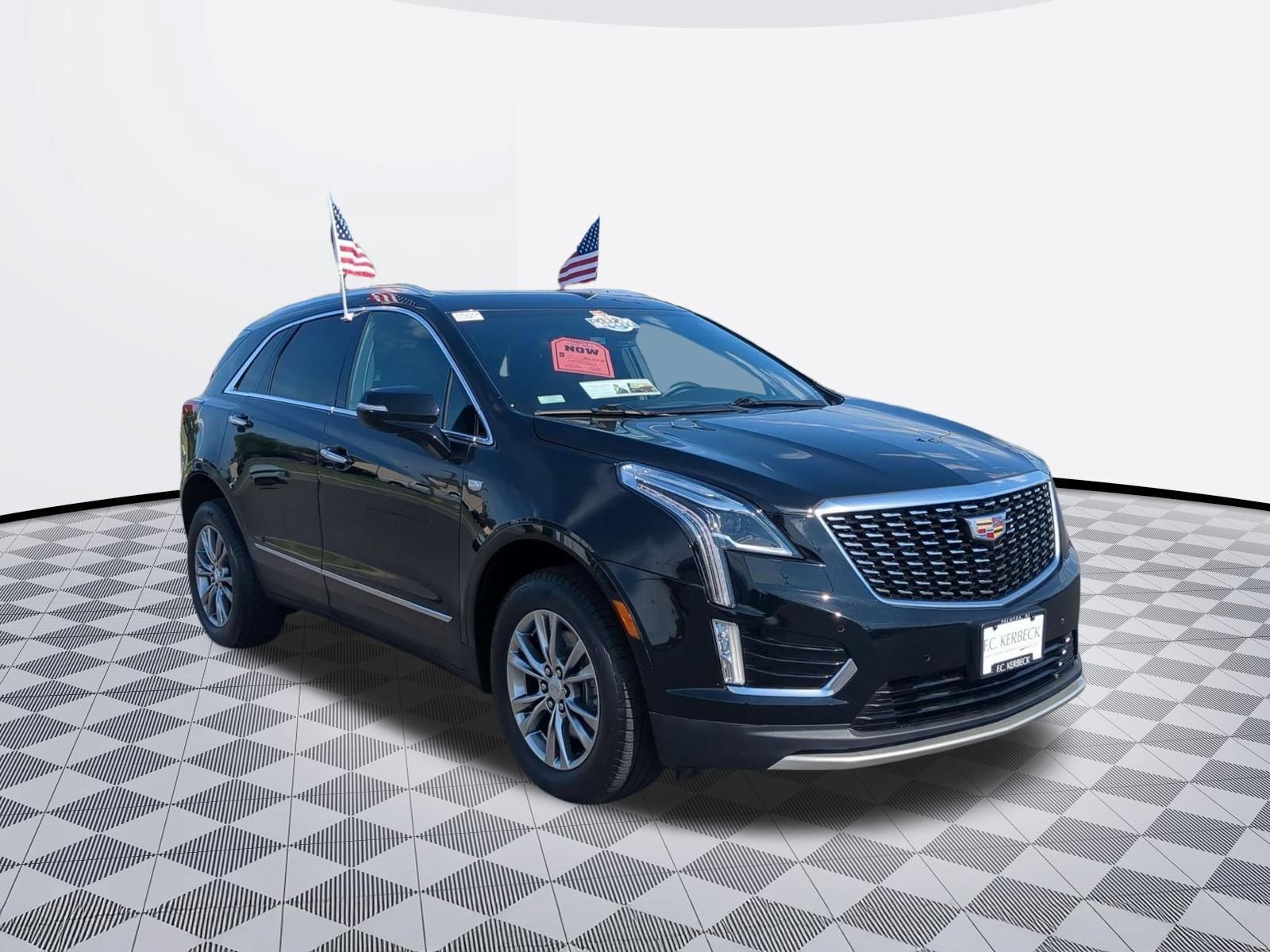 Certified 2022 Cadillac XT5 Premium Luxury AWD/4WD image 2