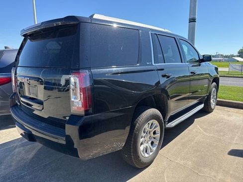 Used 2017 GMC Yukon SLT w/ Open Road Package AWD/4WD image 10