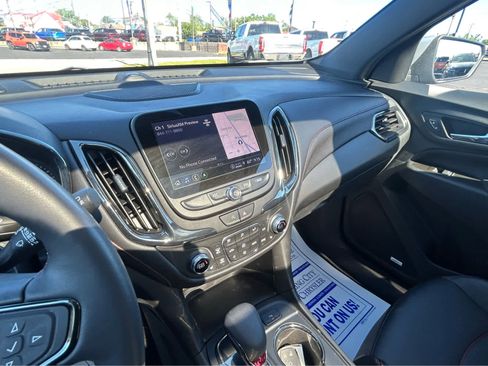 Used 2022 Chevrolet Equinox RS w/ RS Leather Package FWD image 29