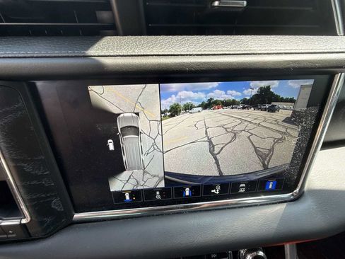 Certified 2023 GMC Yukon Denali AWD/4WD image 14