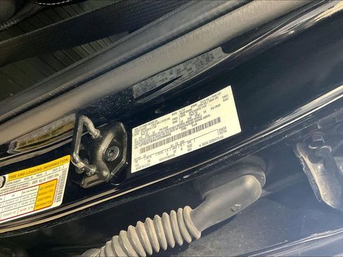 Used 2018 Ford F150 Lariat image 35