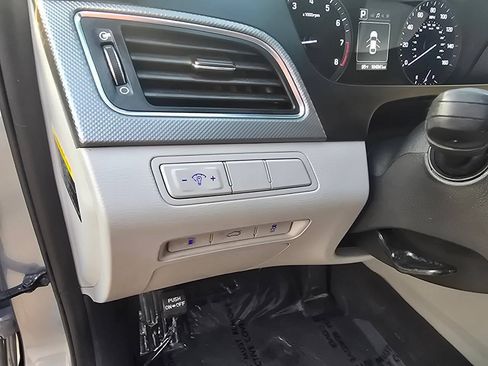 Used 2016 Hyundai Sonata SE FWD image 37