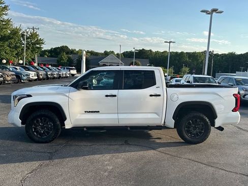 Used 2024 Toyota Tundra SR5 w/ SR5 Convenience Package AWD/4WD image 6