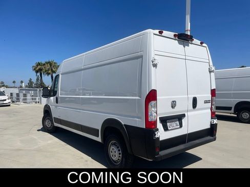 Used 2025 RAM ProMaster 2500 w/ Convenience Group FWD image 4