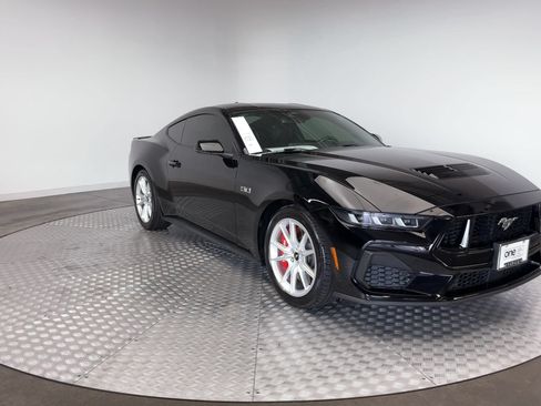 Used 2024 Ford Mustang GT Premium RWD image 2