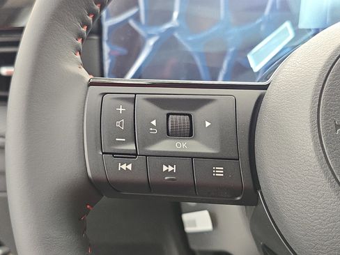 New 2026 Nissan Kicks SR FWD image 16