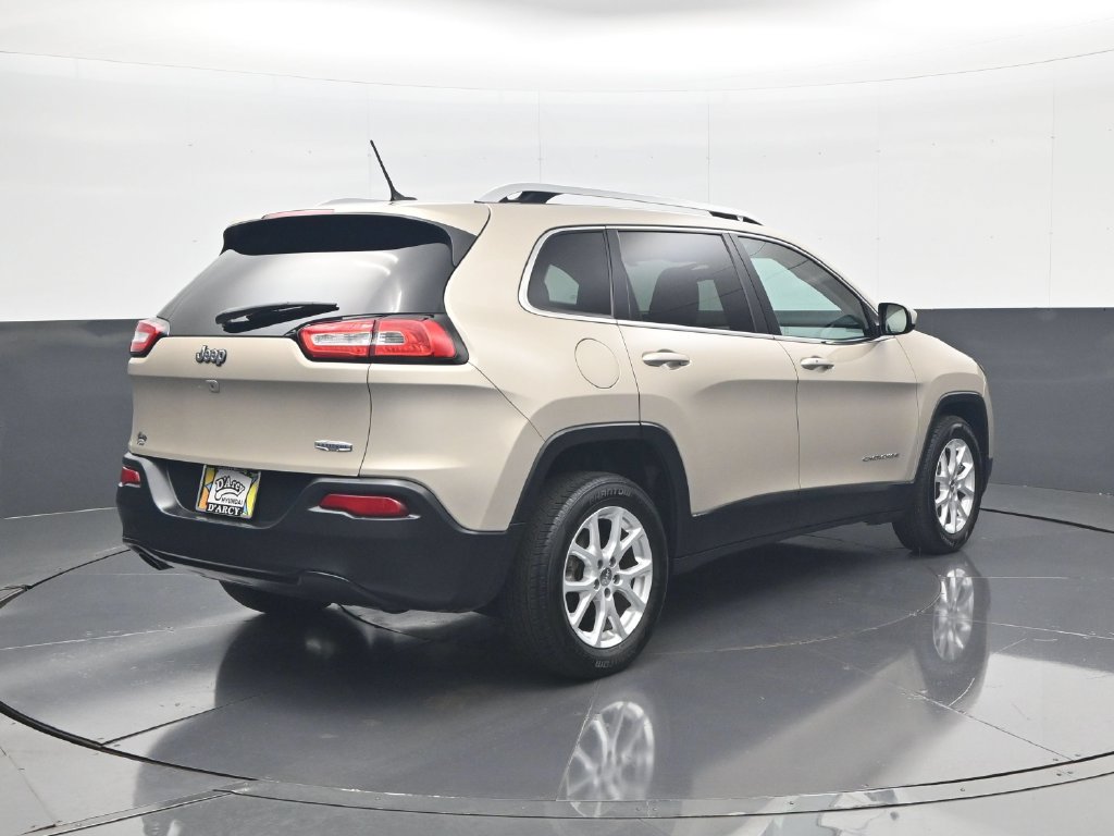 Used 2015 Jeep Cherokee Latitude w/ Comfort/Convenience Group FWD image 6
