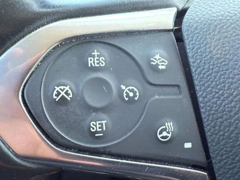 Used 2020 Chevrolet Traverse Premier w/ Redline Edition image 12